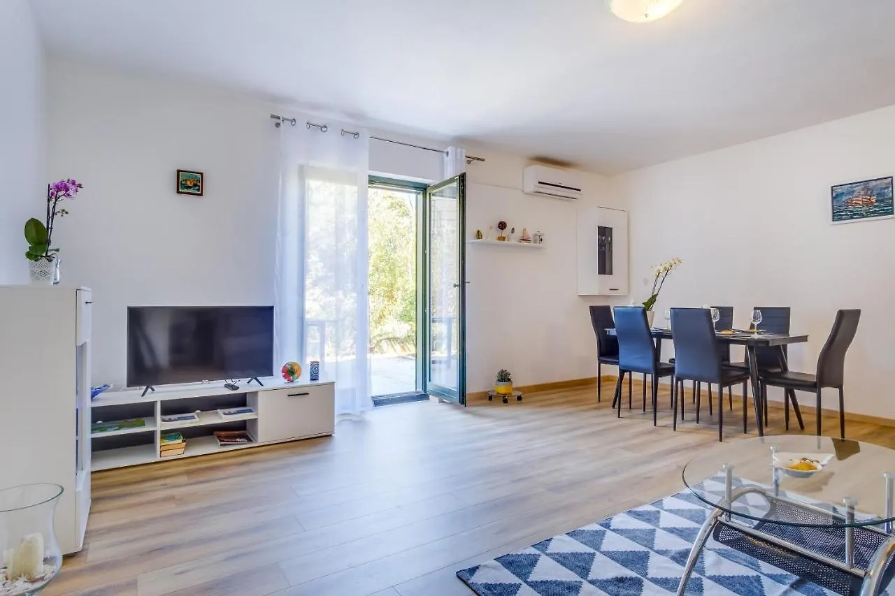 Apartment Rosmarino Mali Lošinj