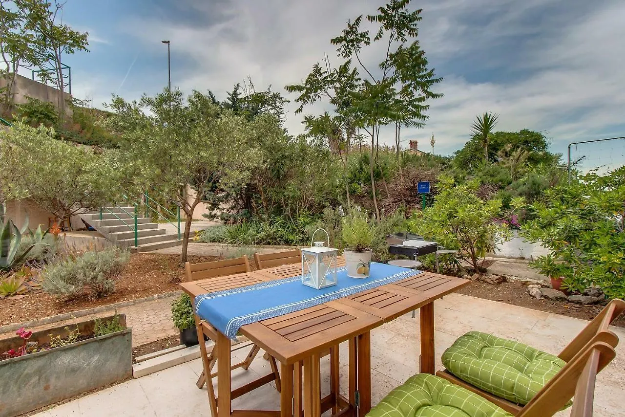 Apartment Rosmarino Mali Lošinj